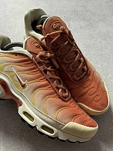 Nike Air Max Plus кросівки рожево-бежеві - multicolor, розмір 43 - фото 5