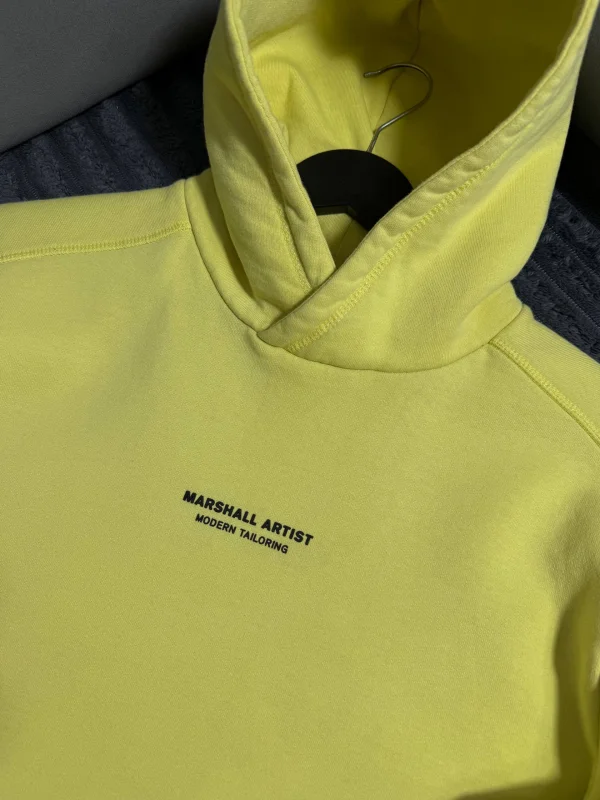 Abercrombie & Fitch marshall artist худі з принтом - yellow