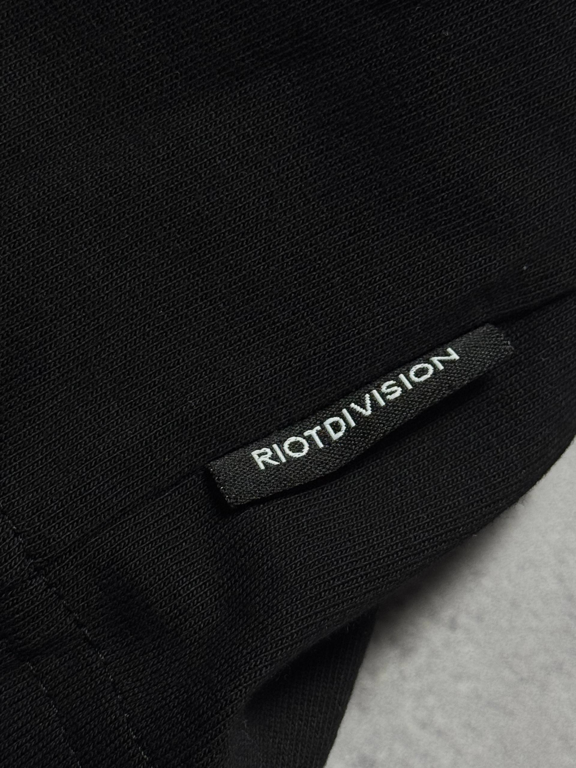 Riot Division чорна футболка з логотипом - black, розмір M - фото 4