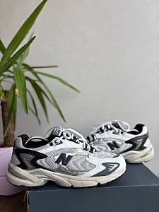 New Balance 725 White Black - multicolor, розмір 45 - фото 1