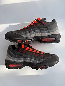 Кросівки Nike Air Max 95 Black Hyper Crimson - black, розмір 44 - фото 3