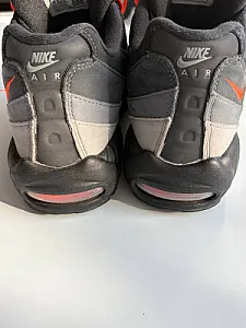 Кросівки Nike Air Max 95 Black Hyper Crimson - black, розмір 44 - фото 4