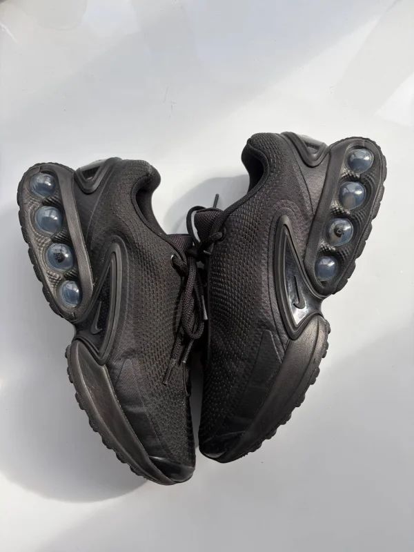 Кросівки Nike Air Max Dn Triple Black - black, розмір 41