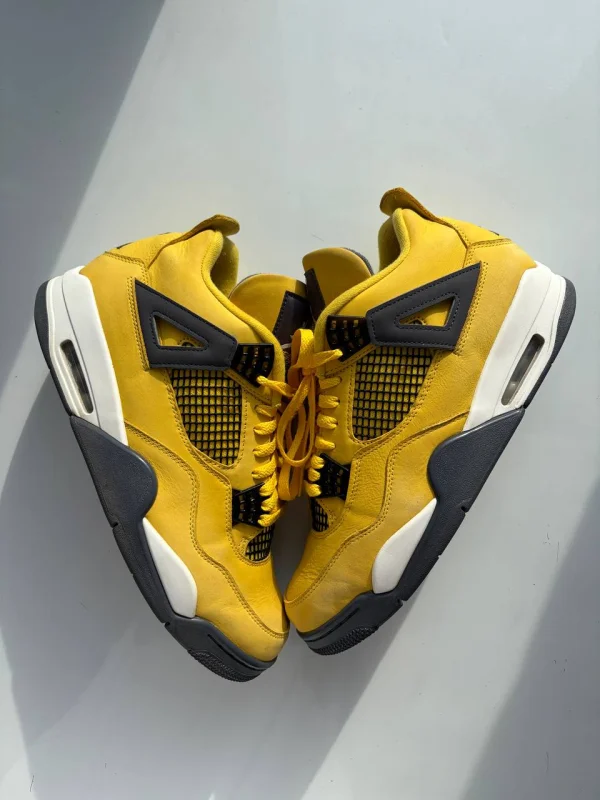 Кросівки Nike Air Jordan 4 Retro Lightning - yellow, розмір 44