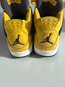 Кросівки Nike Air Jordan 4 Retro Lightning - yellow, розмір 44 - фото 4