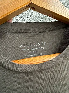 AllSaints футболка коричнева - розмір M - фото 4