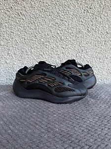 adidas yeezy 700 - розмір 43 - фото 1