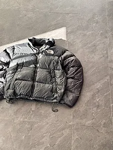The North Face Nuptse 700 - розмір S - фото 7