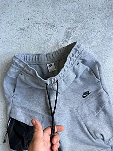 Nike Tech Fleece штани сірі з нейлоновою кишенею - розмір S - фото 3