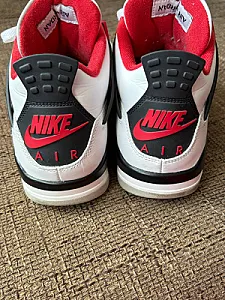 Кросівки Nike Air Jordan 4 Retro Fire Red - розмір 42 - фото 4