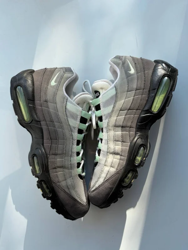 Кросівки Nike Air Max 95 Fresh Mint - розмір 44