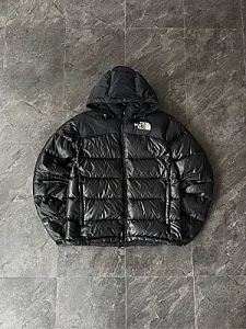The North Face Nuptse 700 - розмір S - фото 1