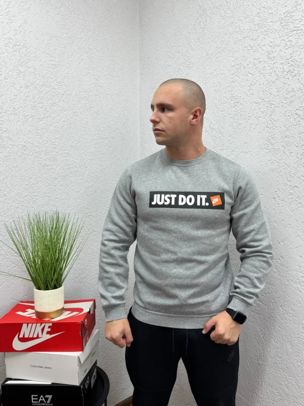Nike світшот сірий - розмір M