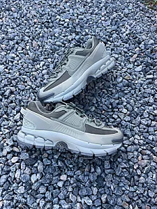 Nike Zoom Vomero Roam сіро-зелені - розмір 41 - фото 4