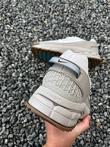 Nike Zoom Vomero Roam кросівки білі - розмір 41 - фото 4