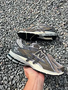 New Balance 1906A сірі - розмір 42 - фото 3