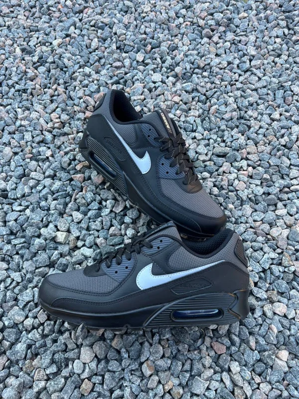 Nike Air Max 90 чорні - розмір 41