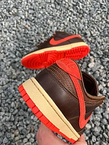 Nike Dunk Low Retro коричневі - розмір 42 - фото 8