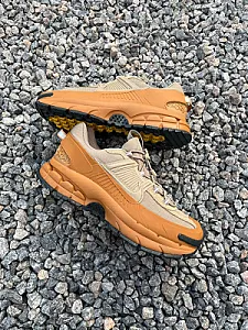 Nike Vomero Roam бежеві - розмір 40 - фото 6