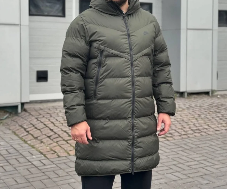 Nike Storm-FIT парка оливкова - розмір S