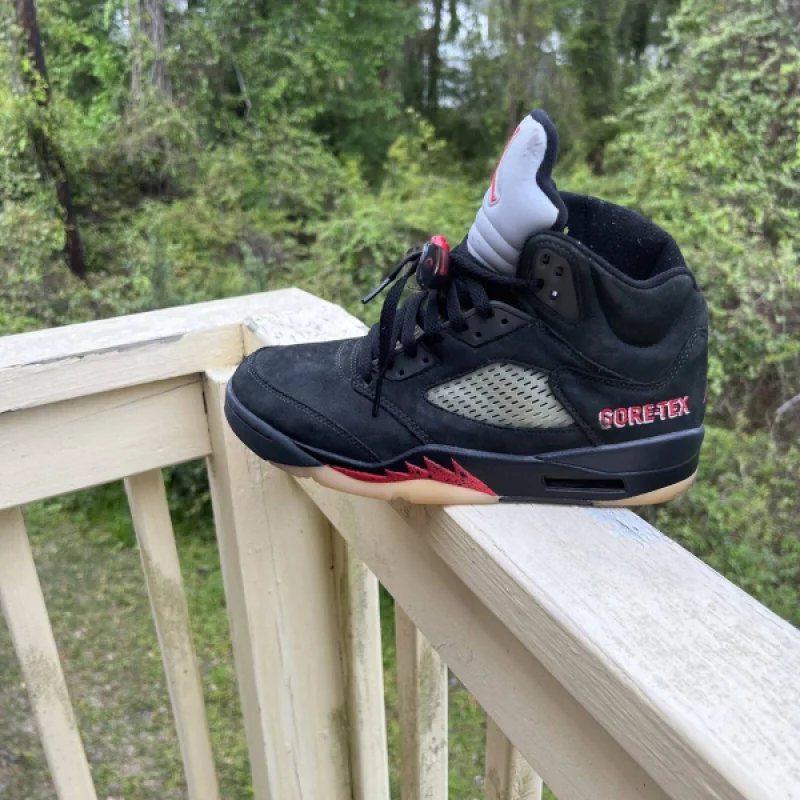 Nike Air Jordan 5 HI Gore-Tex чорні - розмір 42