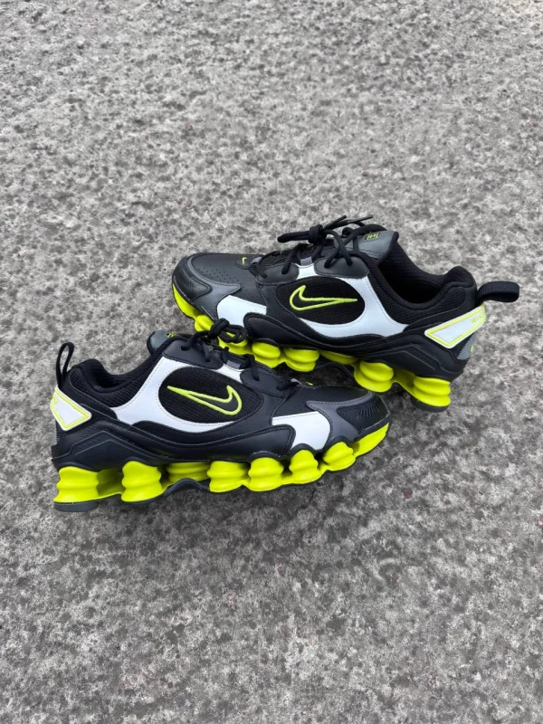 Nike Shox TL Nova Lemon Venom чорні - розмір 40