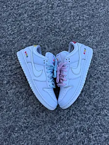 Nike Dunk SB Low Be True білі - розмір 41 - фото 2