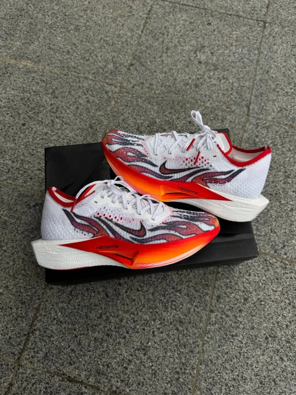 Nike ZoomX VaporFly Next% 3 Ekiden Pack біло-червоні - розмір 40