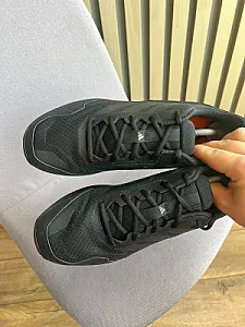 Adidas кросівки чорні - розмір 46 - фото 3