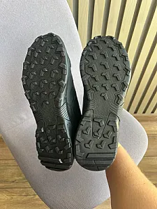 Adidas кросівки чорні - розмір 46 - фото 4
