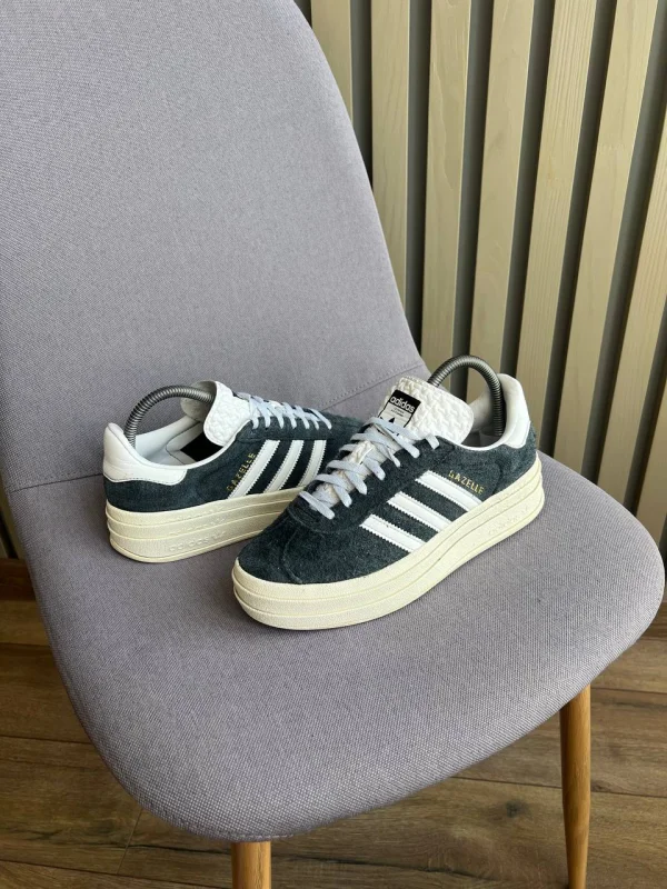 Adidas Gazelle кросівки темно-зелені - розмір 38