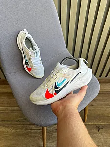 Nike Pegasus 40 кросівки білі - розмір 38 - фото 1