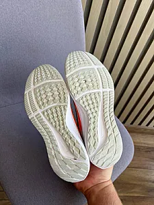 Nike Pegasus 40 кросівки білі - розмір 38 - фото 6