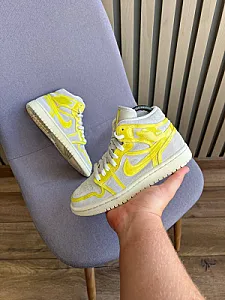 Nike Jordan кросівки жовто-білі - розмір 36 - фото 1