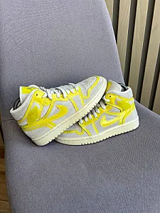Nike Jordan кросівки жовто-білі - розмір 36 - фото 2