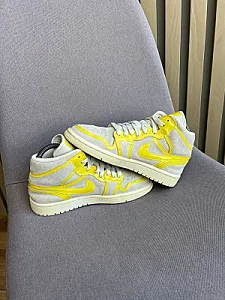 Nike Jordan кросівки жовто-білі - розмір 36 - фото 3