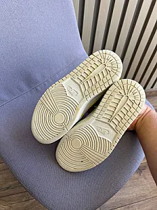 Nike Jordan кросівки жовто-білі - розмір 36 - фото 6