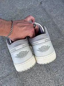 Nike Air Jordan 1 Low Smoke Elephant Grey білі - розмір 47 - фото 5