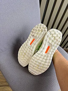 Adidas Ultra Boost кросівки білі - розмір 38 - фото 6