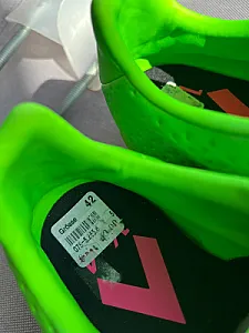 Adidas футбольні кросівки зелено-рожеві - розмір 42 - фото 6