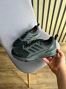 Adidas Terrex кросівки чорні - розмір 42 - фото 2