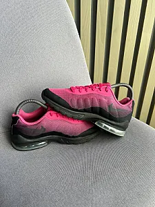 Nike кросівки рожеві та чорні - розмір 36 - фото 3