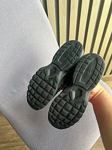 Nike кросівки рожеві та чорні - розмір 36 - фото 6
