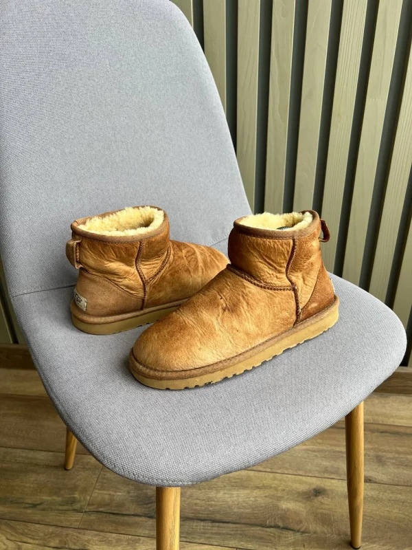 UGG чоботи коричневі - розмір 38