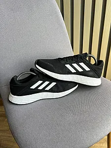 Adidas кросівки чорно-білі - розмір 41 - фото 3