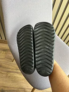 Adidas шльопанці чорні - розмір 40 - фото 4