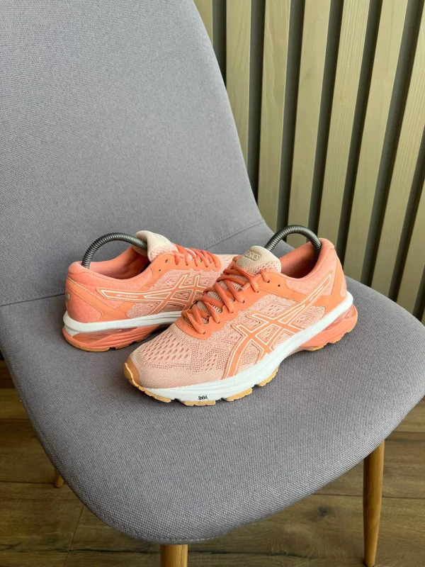 Asics GT-1000 коралові - розмір 39