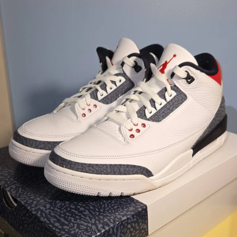 Nike Air Jordan 3 Retro White Fire Red кросівки - розмір 45