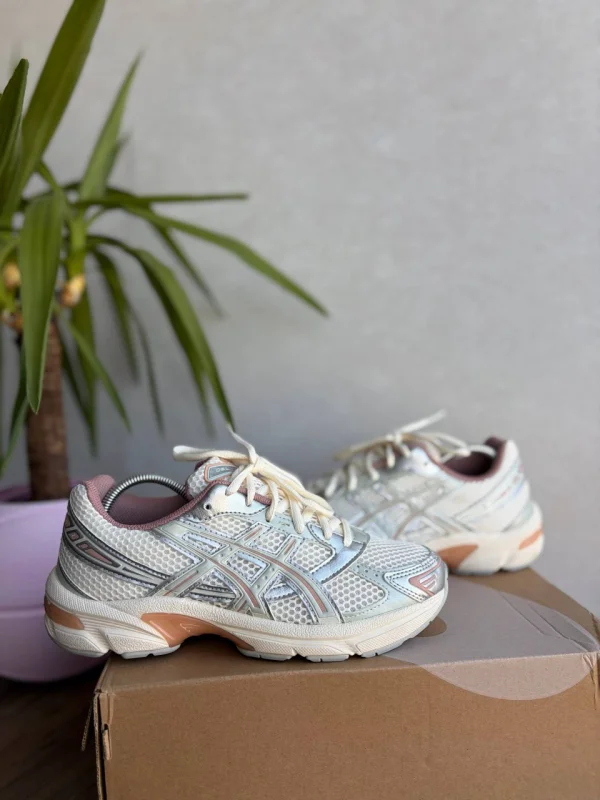 Asics Gel-1130 Cream Light Sage - розмір 38