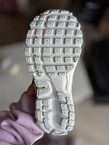 Nike Zoom Vomero 5 сріблясті - розмір 38 - фото 7